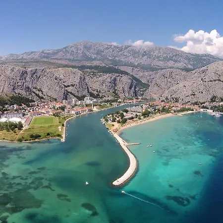 Διαμέρισμα With A Parking Space - 2760 Omiš